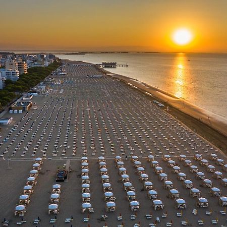 Appartamenti Verdemare Lignano Sabbiadoro Exteriör bild