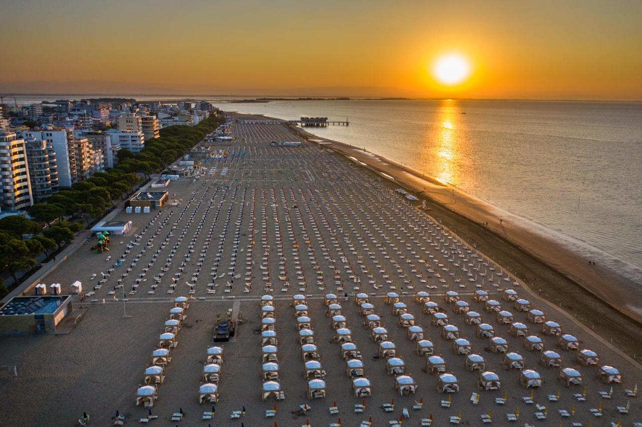 Appartamenti Verdemare Lignano Sabbiadoro Exteriör bild